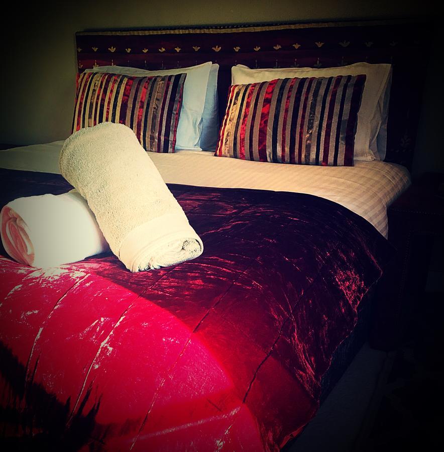 Coach And Horses Inn Пензанс Экстерьер фото
